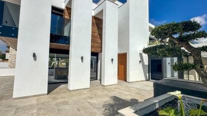 Återförsäljning - Villa -
Villamartin - Villamartín