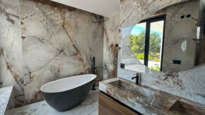 Återförsäljning - Villa -
Villamartin - Villamartín