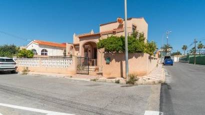 Reventa - Villa -
San Fulgencio - La Marina