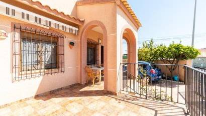 Reventa - Villa -
San Fulgencio - La Marina