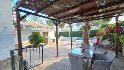 Reventa - Villa * -
Orihuela Costa * - Cabo Roig *