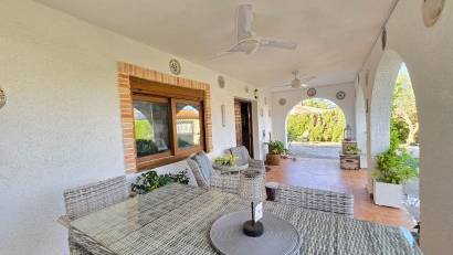 Reventa - Villa * -
Orihuela Costa * - Cabo Roig *