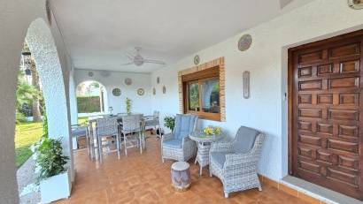 Reventa - Villa * -
Orihuela Costa * - Cabo Roig *