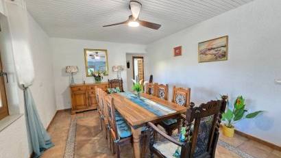 Reventa - Villa * -
Orihuela Costa * - Cabo Roig *