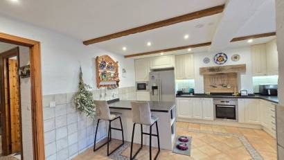 Reventa - Villa * -
Orihuela Costa * - Cabo Roig *