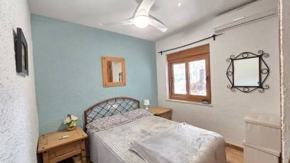 Reventa - Villa * -
Orihuela Costa * - Cabo Roig *