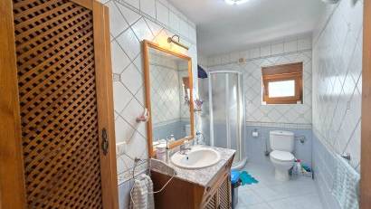 Reventa - Villa * -
Orihuela Costa * - Cabo Roig *