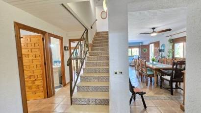 Reventa - Villa * -
Orihuela Costa * - Cabo Roig *