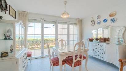 Reventa - Adosado -
Orihuela Costa - Playa Flamenca