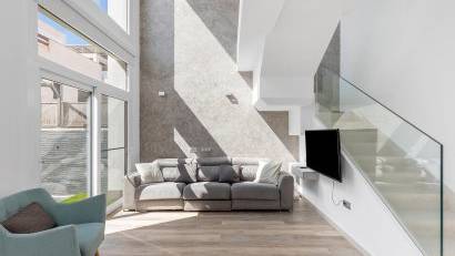 Reventa - Villa -
Rojales - Pueblo bravo