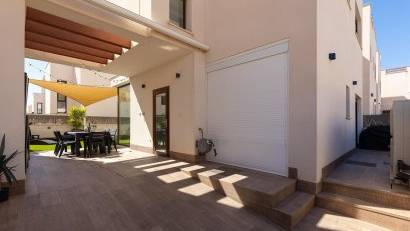 Reventa - Villa -
Rojales - Pueblo bravo