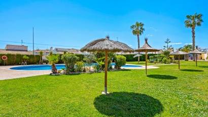 Återförsäljning - Bungalow -
Orihuela Costa - Playa Flamenca