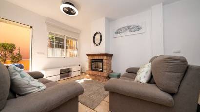 Resale - Villa -
Playa Flamenca - Sportcentre