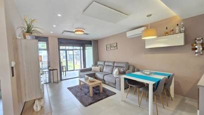 Reventa - Apartment / Flat * -
Orihuela Costa * - Punta Prima *