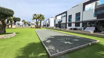 Reventa - Apartment / Flat * -
Orihuela Costa * - Punta Prima *