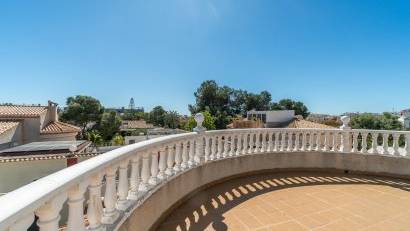 Reventa - Villa -
Orihuela Costa - La Zenia