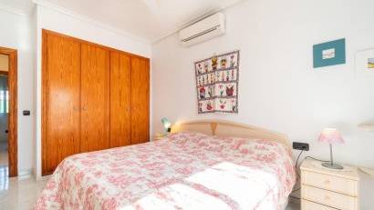 Reventa - Villa -
Orihuela Costa - La Zenia