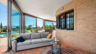 Resale - Finca -
Crevillente