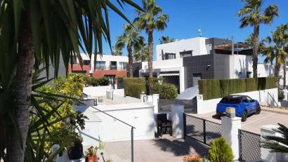 Reventa - Detached villa -
Orihuela - Orihuela Costa