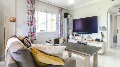 Reventa - Villa -
San Fulgencio - urb.la marina