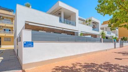 Resale - Townhouse -
Formentera del Segura