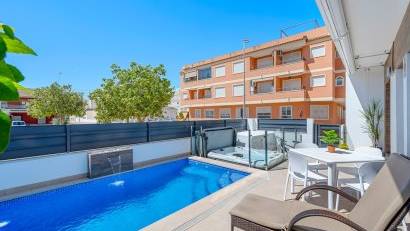 Resale - Townhouse -
Formentera del Segura