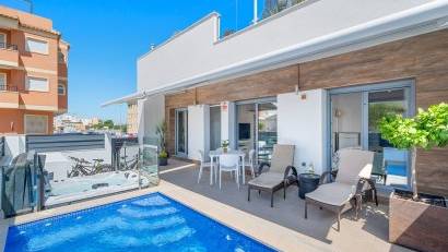 Resale - Townhouse -
Formentera del Segura