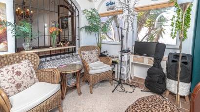 Återförsäljning - Semi detached -
Villamartin - Fortuna