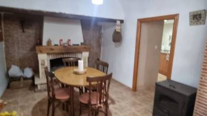 Reventa - Finca -
Hondón de las Nieves