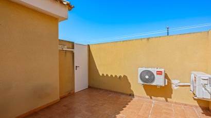 Reventa - Apartment -
Daya Nueva - Costa Blanca South
