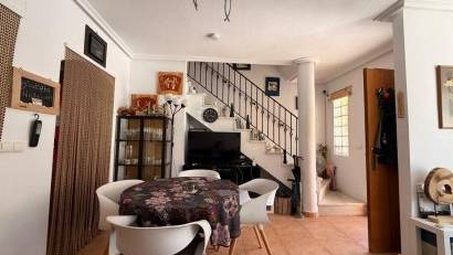 Återförsäljning - Radhus -
El Raso