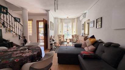 Återförsäljning - Radhus -
El Raso