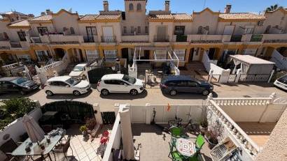 Återförsäljning - Radhus -
El Raso