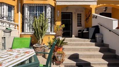 Återförsäljning - Radhus -
El Raso