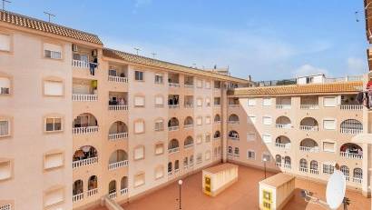 Återförsäljning - Apartment -
Torrevieja - Estacion de autobuses