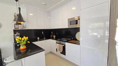 Reventa - Townhouse * -
Ciudad Quesada * - Doña Pepa *