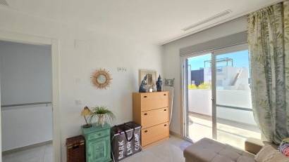 Reventa - Townhouse * -
Ciudad Quesada * - Doña Pepa *