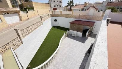 Resale - Bungalow -
Villamartin - Villamartín