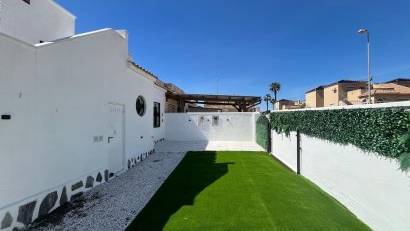 Reventa - Bungalow -
Punta Prima - Serena