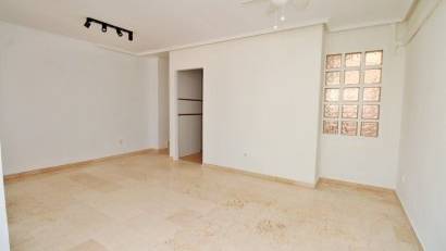 Reventa - Adosado -
Villamartin - Villamartín