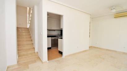 Reventa - Adosado -
Villamartin - Villamartín