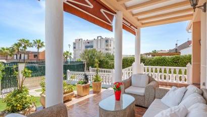 Reventa - Villa -
Torrevieja - La Mata