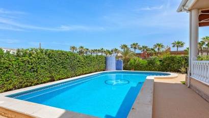 Reventa - Villa -
Torrevieja - La Mata