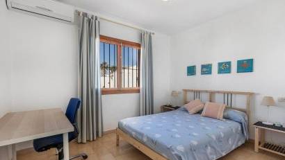 Återförsäljning - Radhus -
Torrevieja - Calas blanca