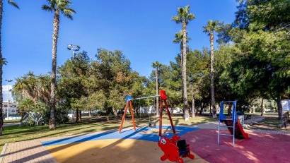 Återförsäljning - Radhus -
Torrevieja - Calas blanca