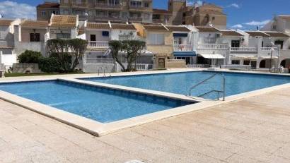 Återförsäljning - Radhus -
Torrevieja - Calas blanca