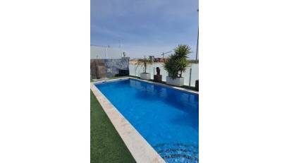 Reventa - Villa -
Orihuela - Entre Naranjos Vistabella Golf