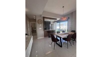 Reventa - Villa -
Villamartin - PAU 8