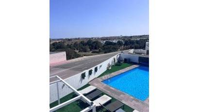 Reventa - Villa -
Villamartin - PAU 8