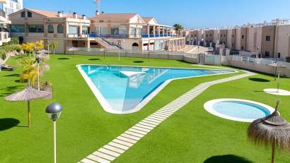 Reventa - Apartment -
La Zenia
